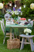 Summer table setting