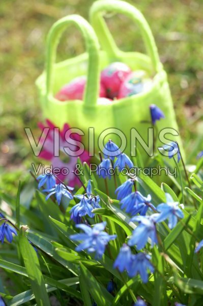Easter eggs in felt bag