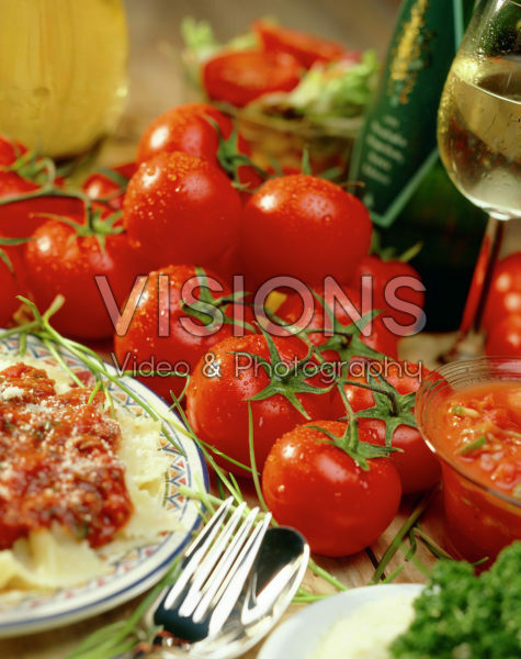 Fresh tomatoes on table Fresh tomatoes on table