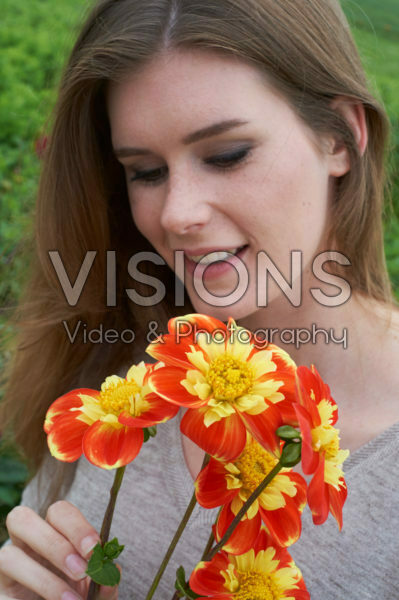 Dahlia Pooh Dahlia Pooh