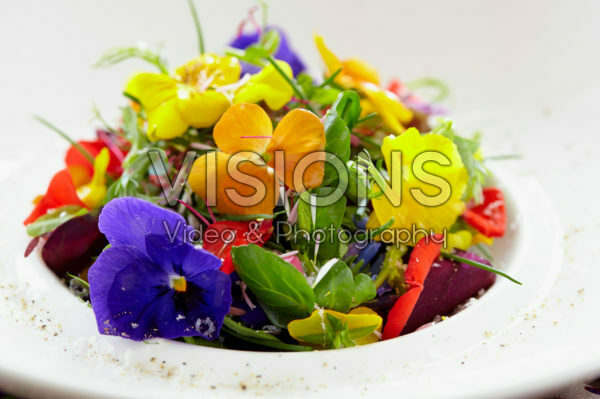 Kruiden-bloemen salade