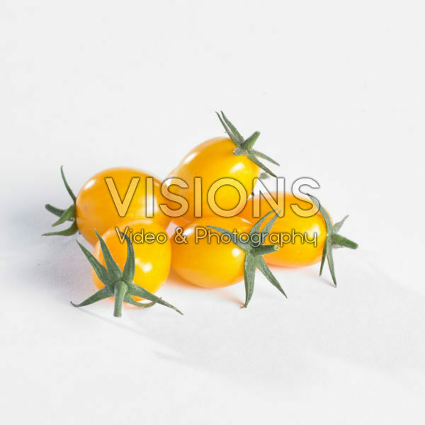 Solanum lycopersicum, yellow mini pomodori tomato