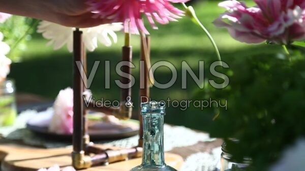  VIDEO Dahlias in vases