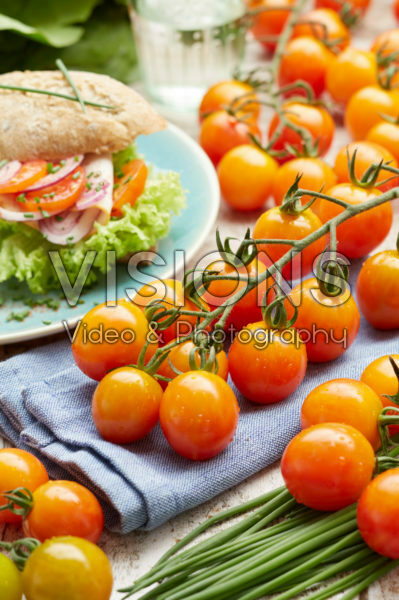 Solanum lycopersicum Profi Frutti⢠F1 Mandarin Solanum lycopersicum Profi Frutti⢠F1 Mandarin