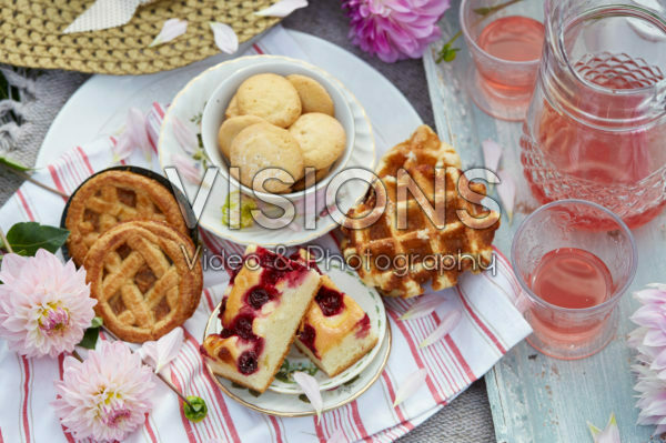 Pastry picnic