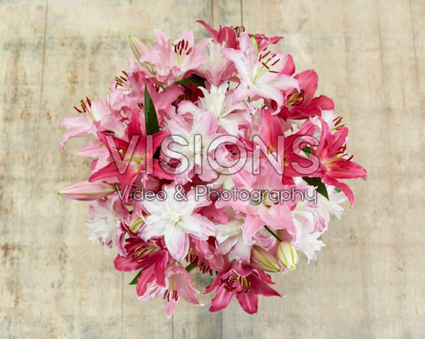 Lilium oriental pastel bouquet