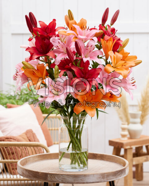 Mixed lily bouquet