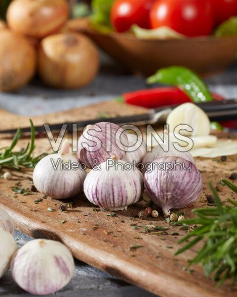 Solo knoflook, Allium sativum Solo knoflook, Allium sativum