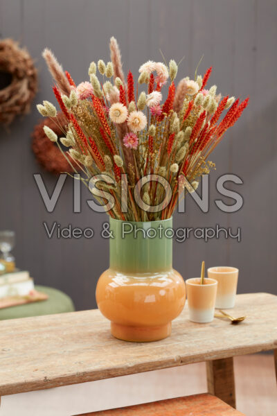 Droogbloemen boeket in vaas Droogbloemen boeket in vaas
