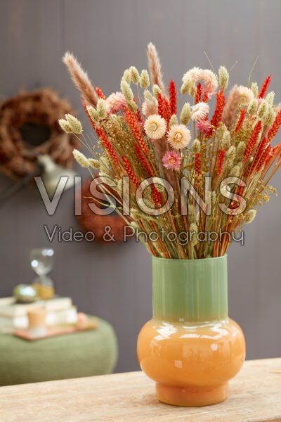 Dried flower bouquet in vase Dried flower bouquet in vase