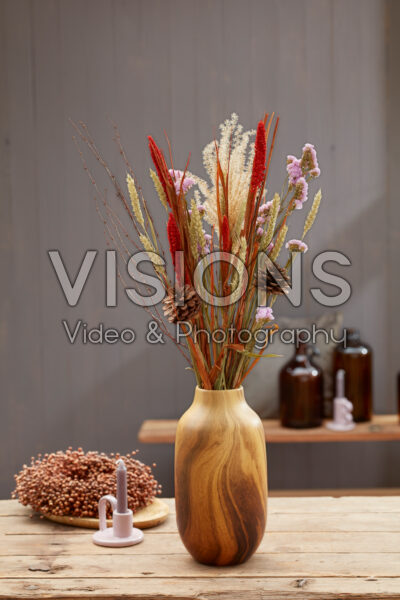 Dried flower bouquet in vase Dried flower bouquet in vase