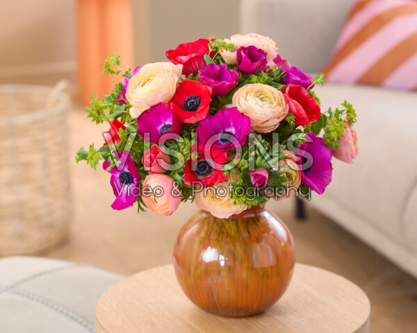 Gemengd boeket Anemone en Ranunculus