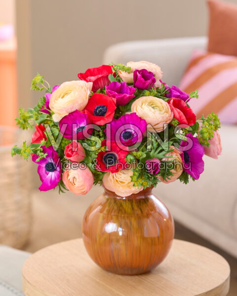 Gemengd boeket Anemone en Ranunculus