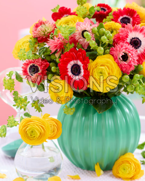 Mixed bouquet Anemone and Ranunculus Mixed bouquet Anemone and Ranunculus
