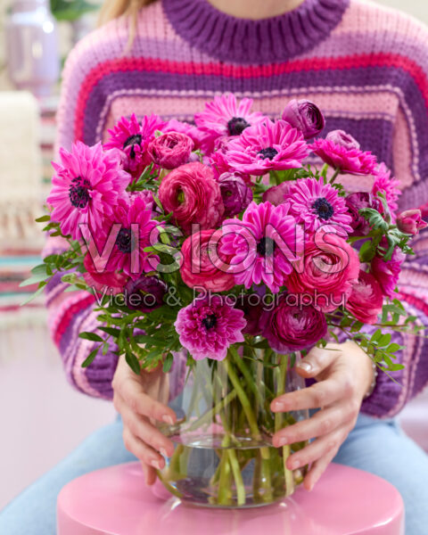 Fuchsia gemengd boeket Anemone en Ranunculus Fuchsia gemengd boeket Anemone en Ranunculus