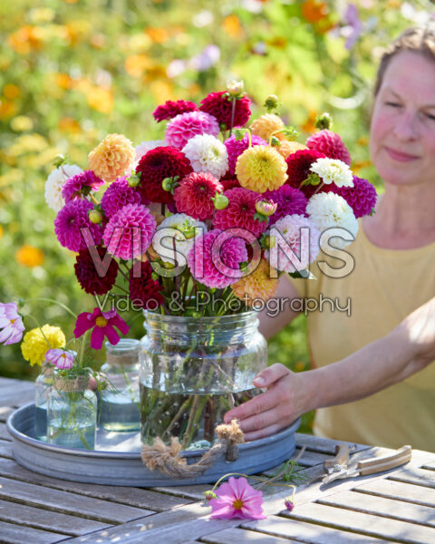Gemengd bal dahlia boeket