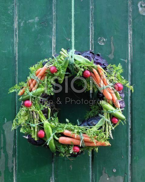 Vegetable wreath