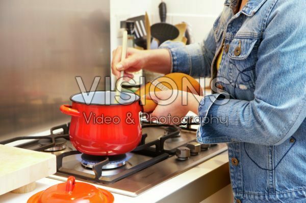 Stirring in cooking pot