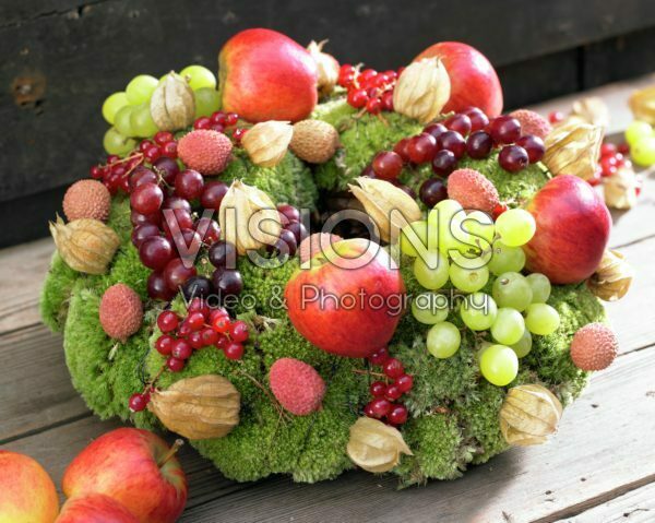 Fruit wreath