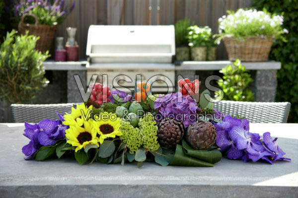 Zomers bloemen arrangement