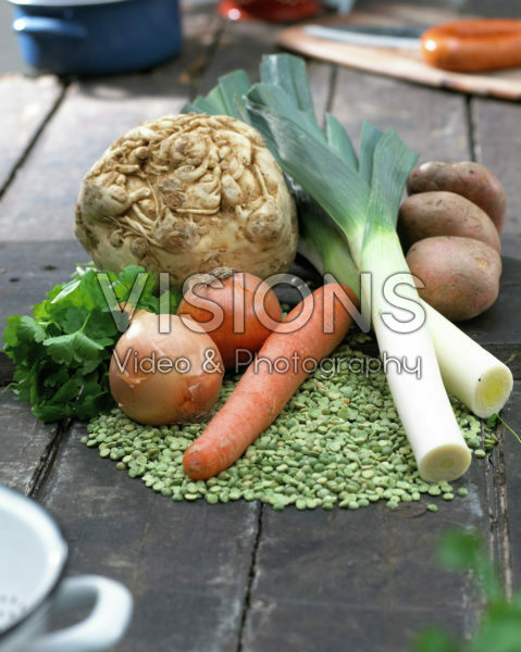 Vegetables for pea soup