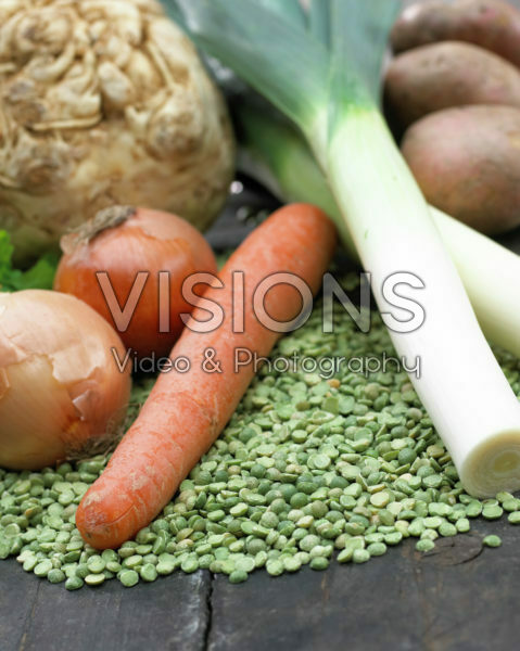 Vegetables for pea soup